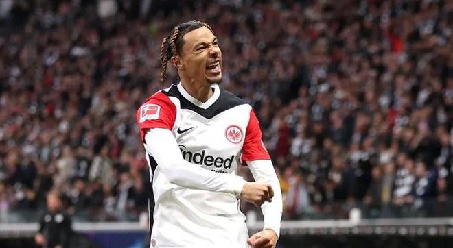 talkSPORT: 曼聯(lián)詢?；倏?，法蘭克福標(biāo)價(jià)1億歐