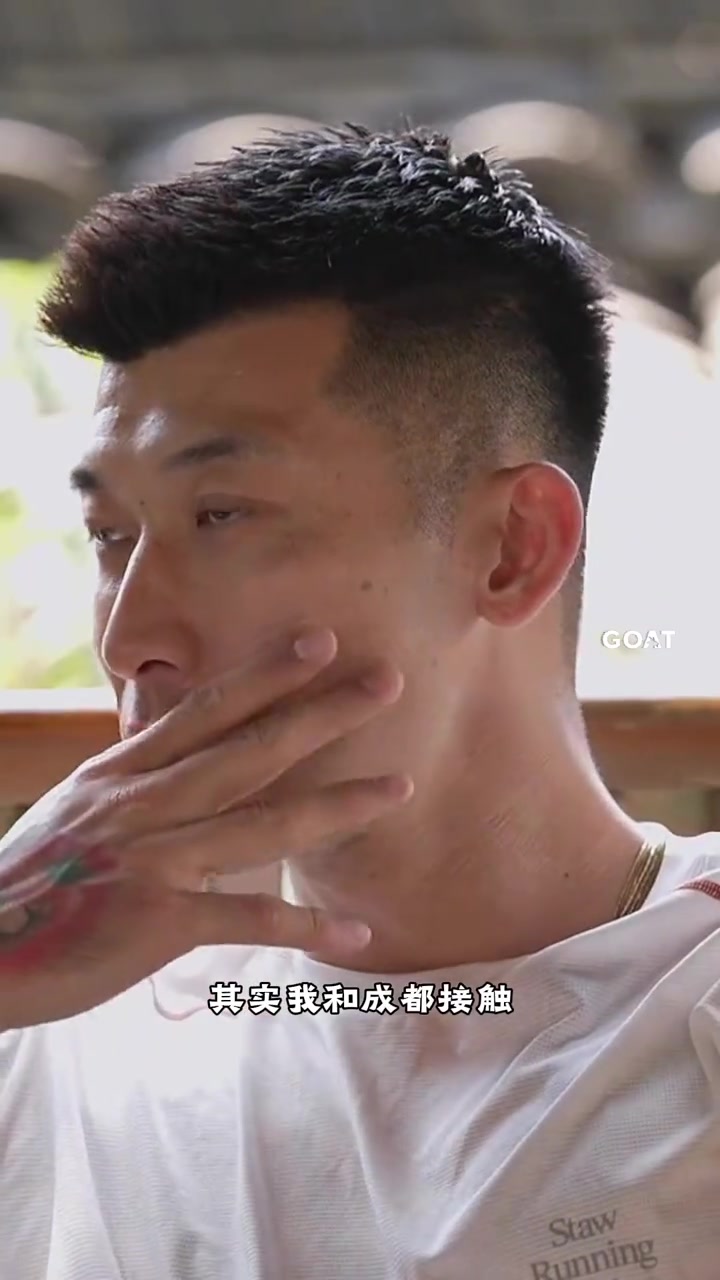 劉殿座接觸三天就決定簽約蓉城,希望把自己最好的一面奉獻給成都