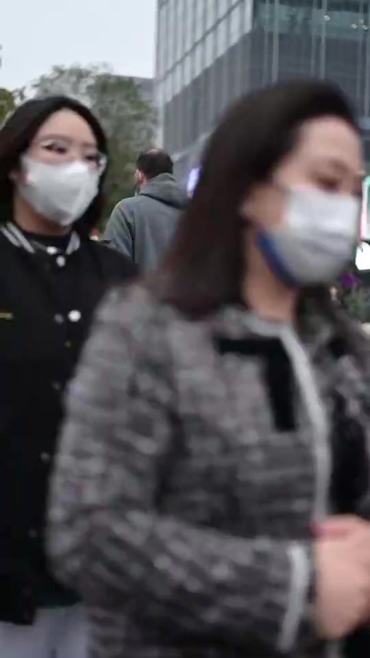 最萌身高差哈達(dá)迪的老婆感覺(jué)只有他一半高