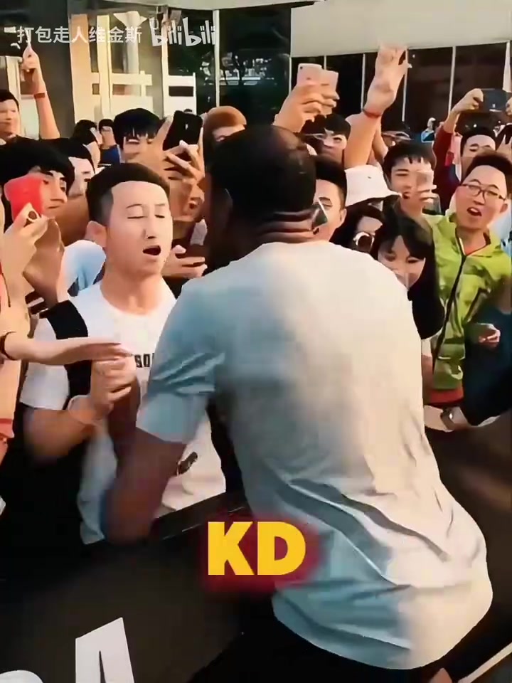人氣獨(dú)一檔的存在NBA球星中國(guó)行合集壓軸出場(chǎng)的你猜到了嗎