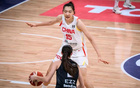 張子宇得分12分，中國女籃85-51勝新西蘭，A組第一晉級半決賽。