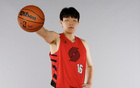 中國男籃勝委內瑞拉，三杰顯優(yōu)，雙星需進，籃協(xié)決策明。